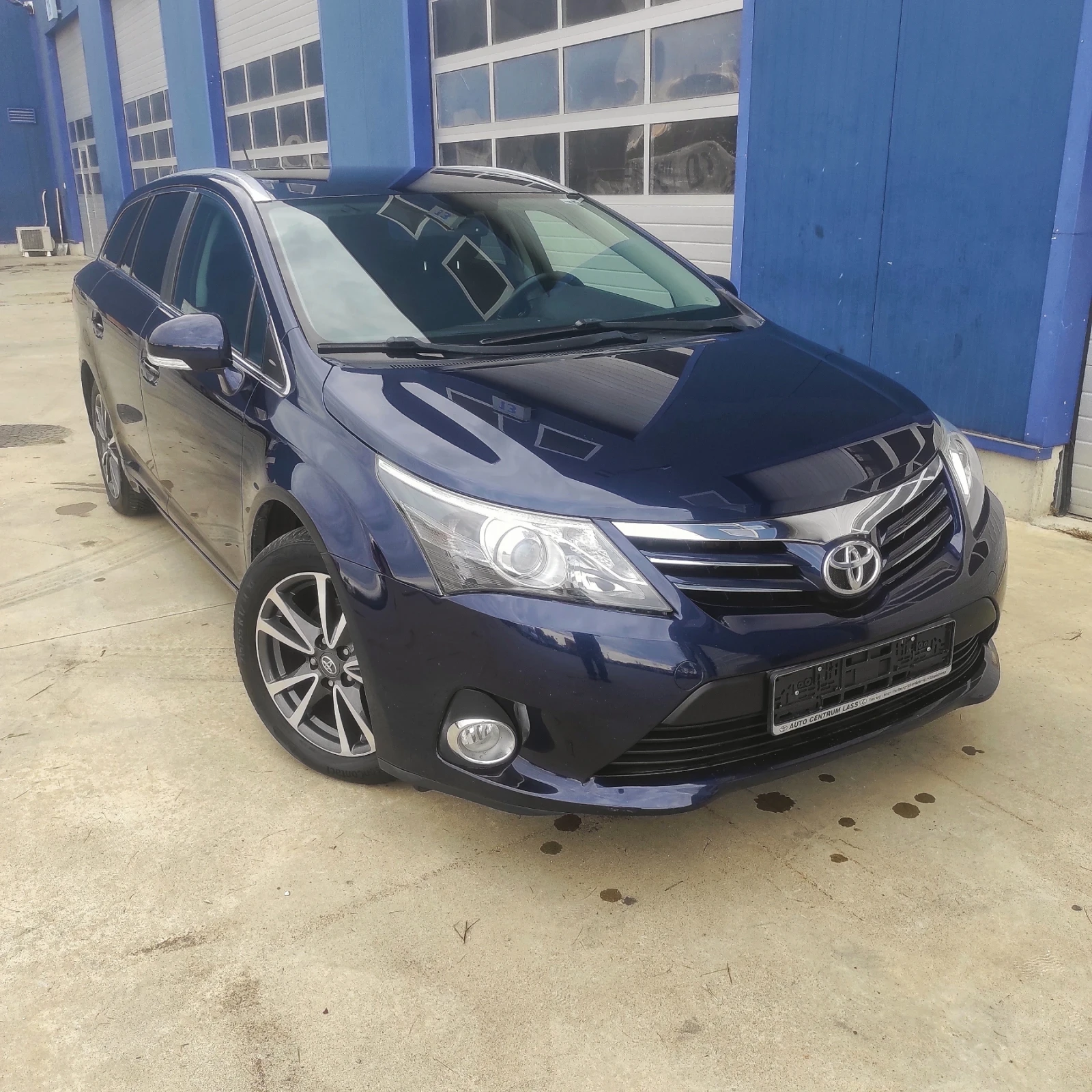 Toyota Avensis 1, 8, снимка 16 - Автомобили и джипове - 54382887