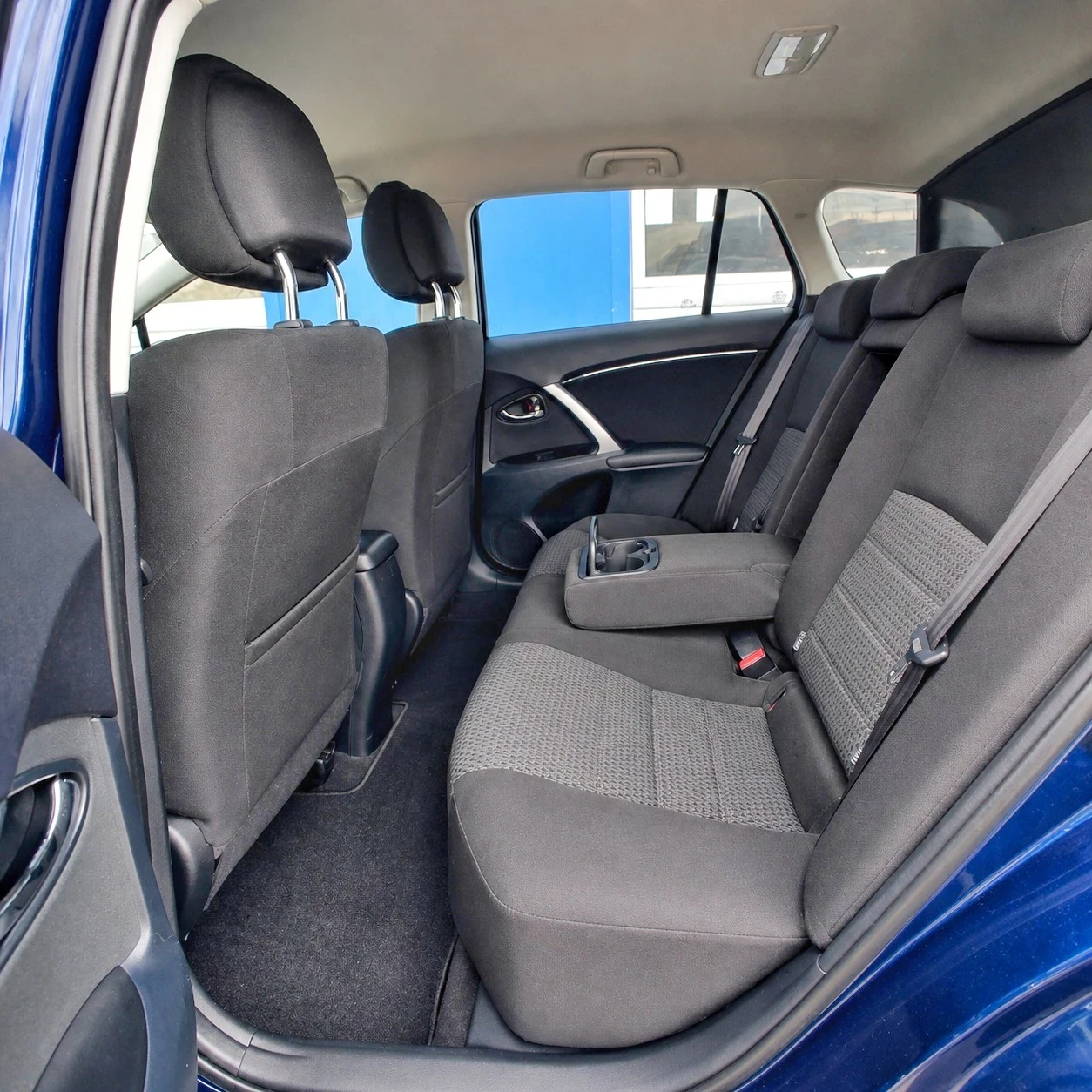 Toyota Avensis 1, 8, снимка 11 - Автомобили и джипове - 54382887