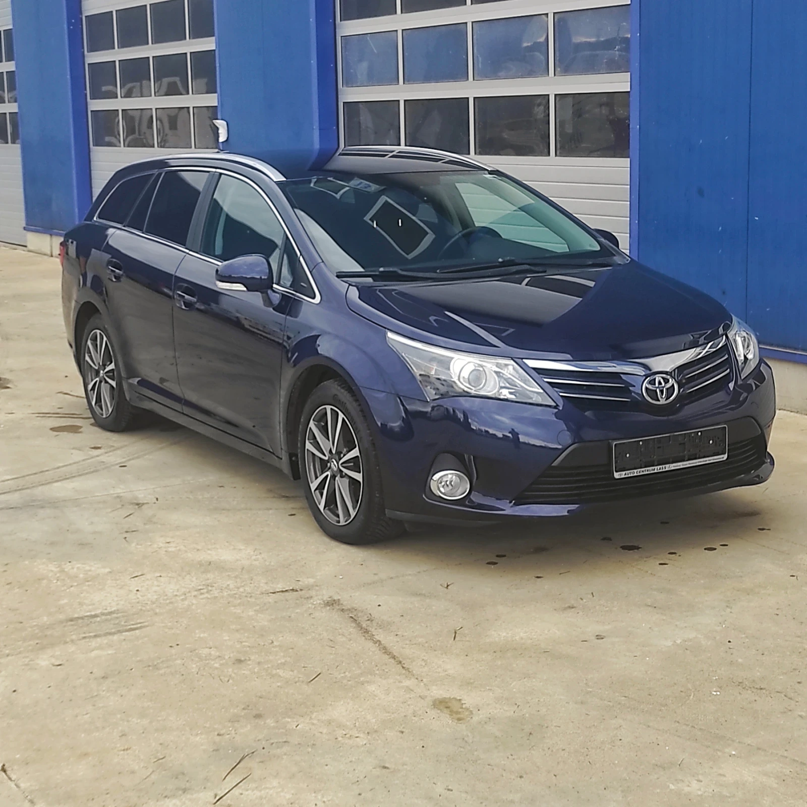 Toyota Avensis 1, 8