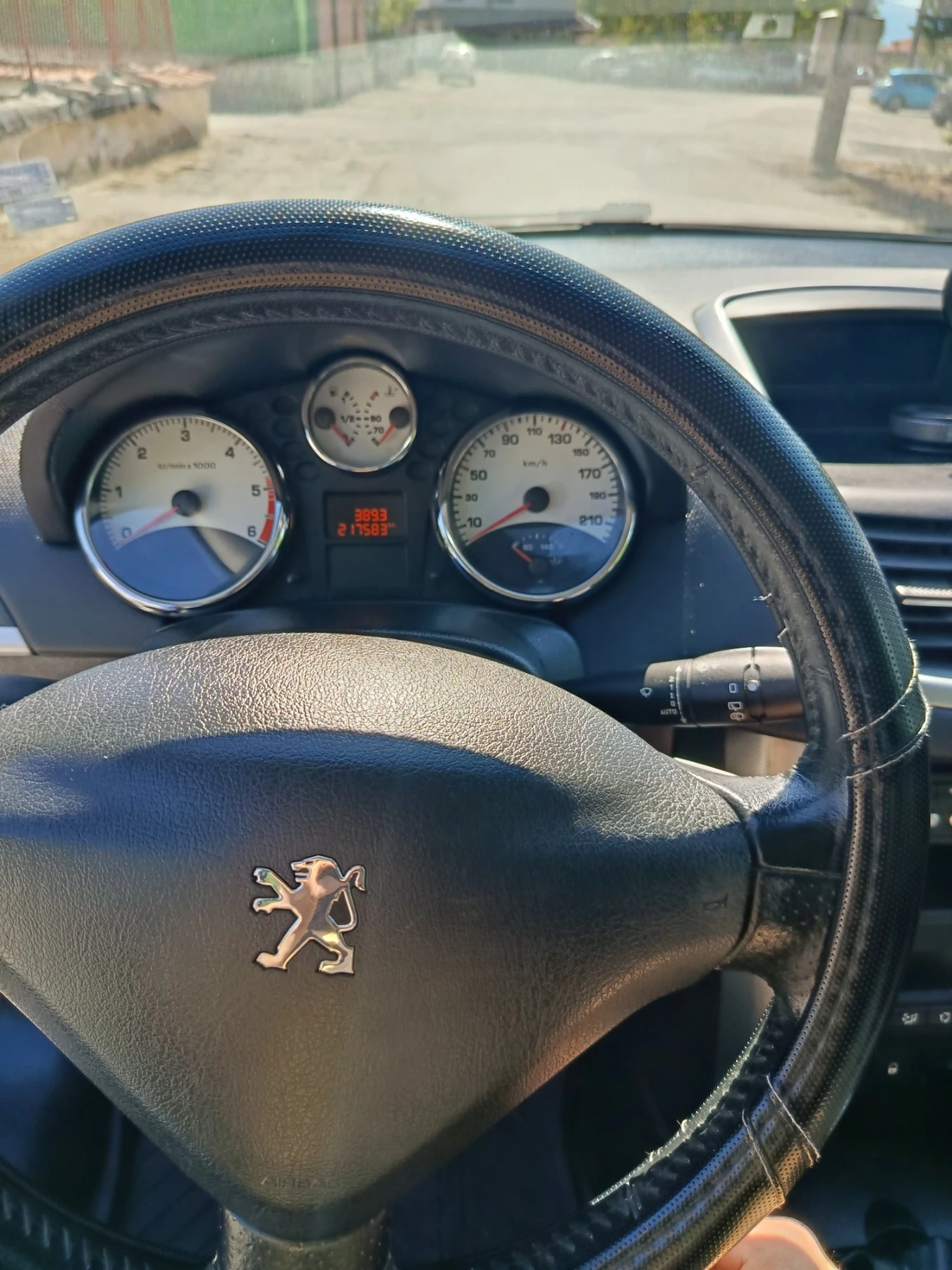 Peugeot 207, снимка 8 - Автомобили и джипове - 54555918