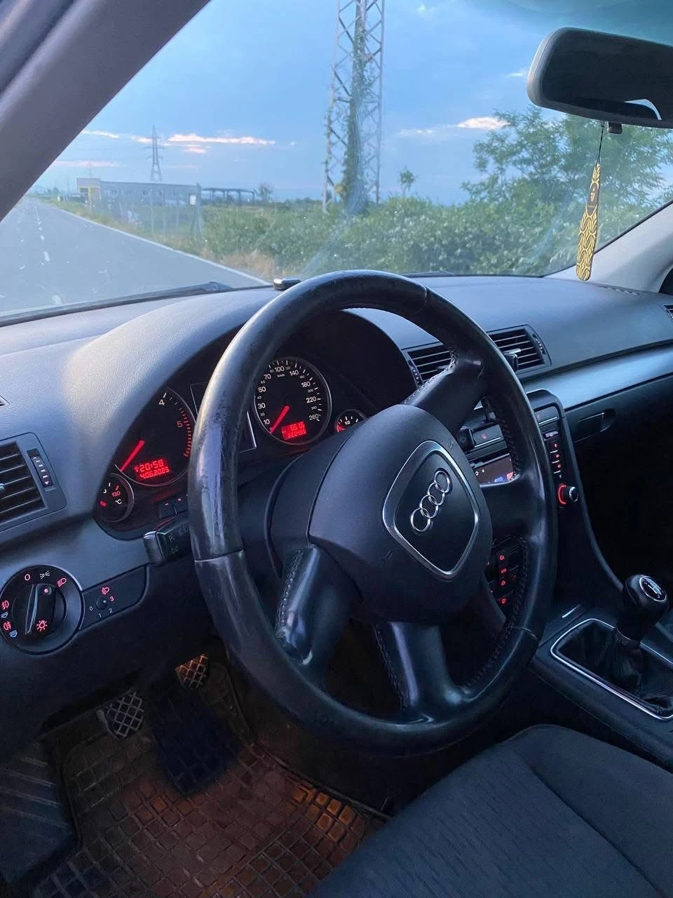 Audi A4 1.9tdi, снимка 7 - Автомобили и джипове - 54702451