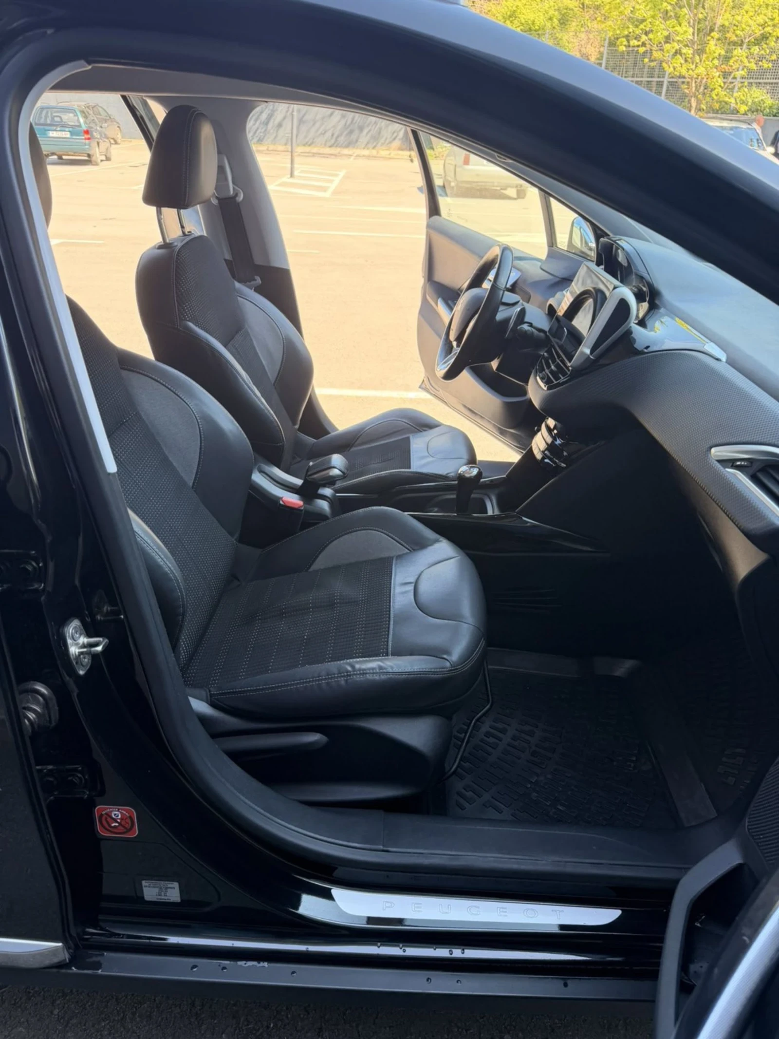 Peugeot 2008, снимка 9 - Автомобили и джипове - 55156079