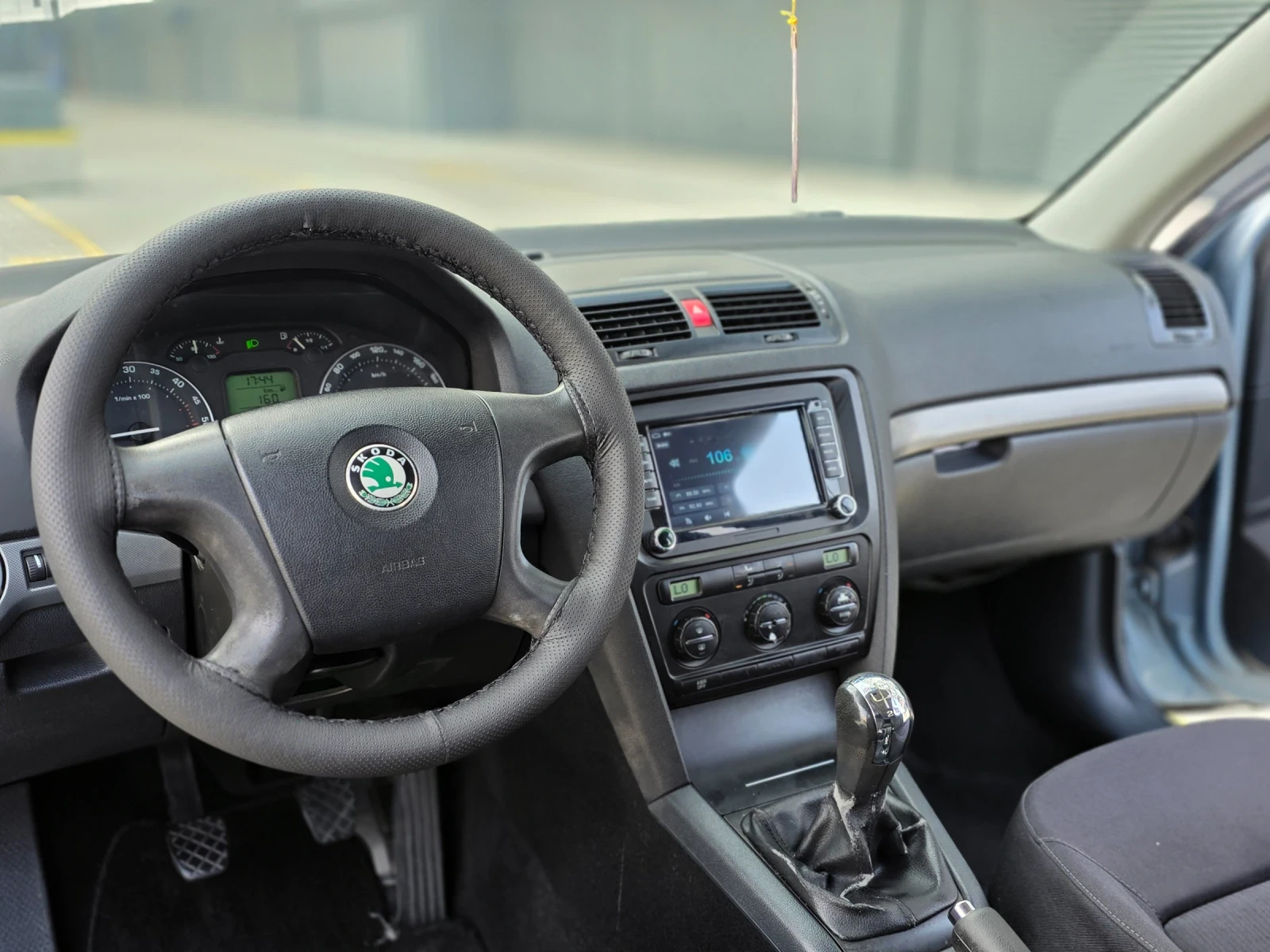 Skoda Octavia 1.9 TDI 105 коня, снимка 11 - Автомобили и джипове - 55408025