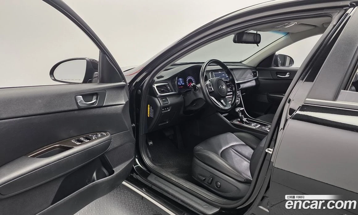 Kia K5 2.0 Prestige, снимка 10 - Автомобили и джипове - 55669069
