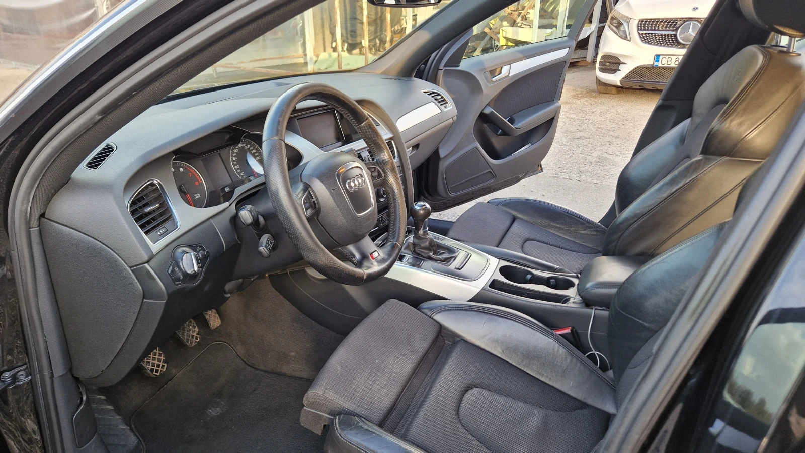 Audi A4 1.8 TFSI, снимка 10 - Автомобили и джипове - 56268874