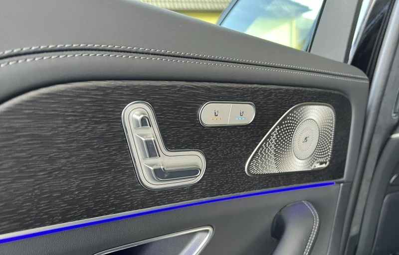 Mercedes-Benz GLS580 4-MATIC AMG-ULTIMATE BURMESTER-3D EXCLUSIVE, снимка 12 - Автомобили и джипове - 52325449