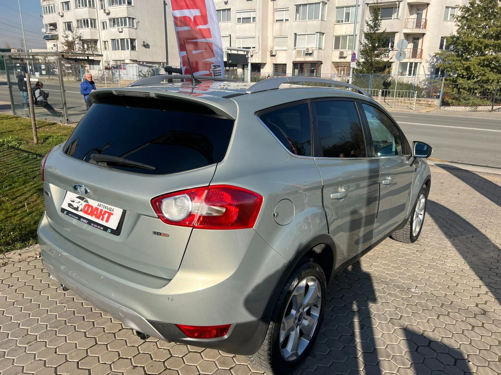 Ford Kuga 2.0TDCi/PANORAMA - изображение 3