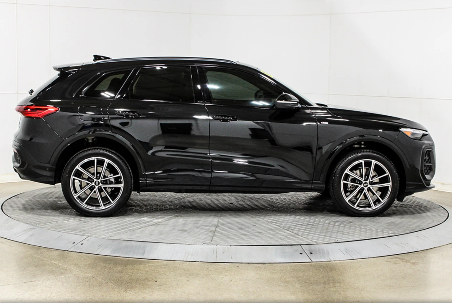 Audi Q5 2025 Audi Q5 Progressiv 45 TFSI - изображение 7