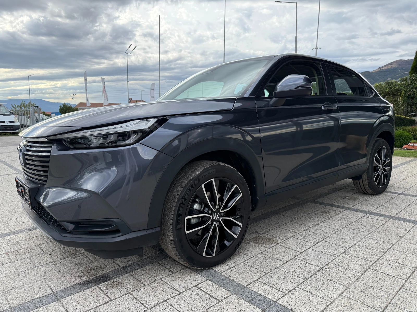 Honda Hr-v 1.5i HEV Elegance - Гаранционен - изображение 4