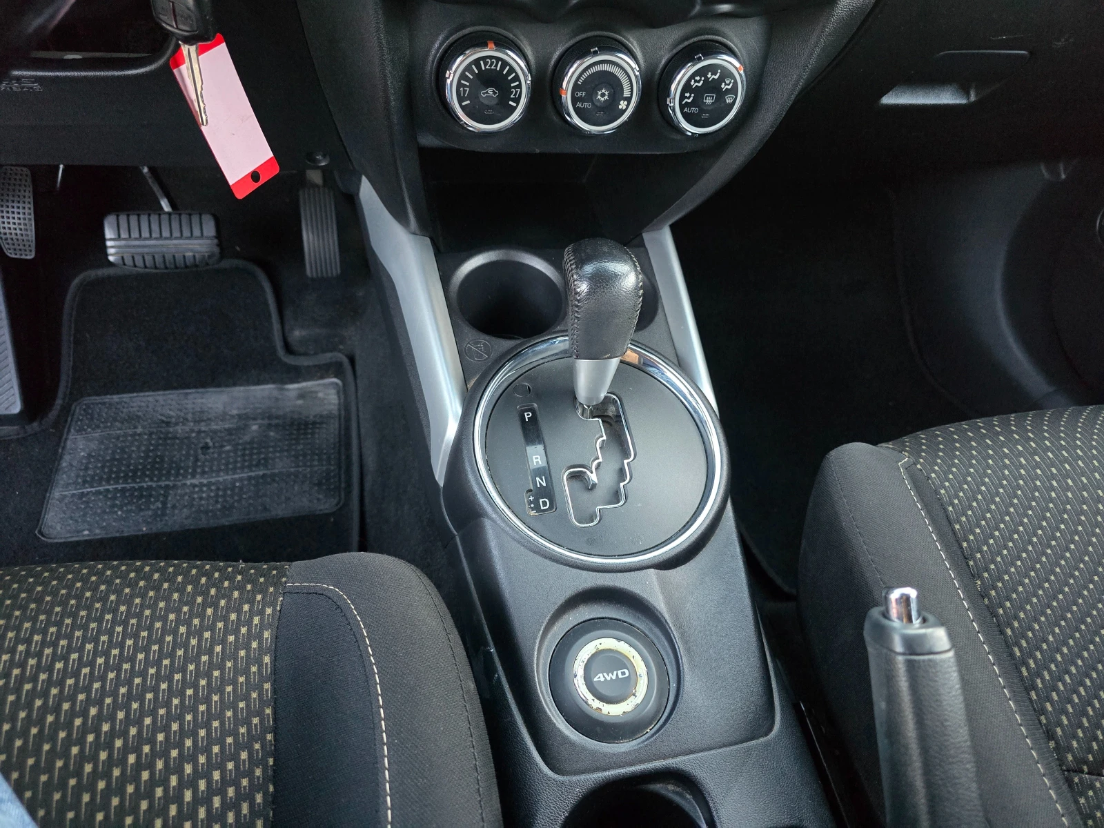 Mitsubishi ASX 1.8Di-D, Face, 4x4, Автоматик!, снимка 12 - Автомобили и джипове - 53901065