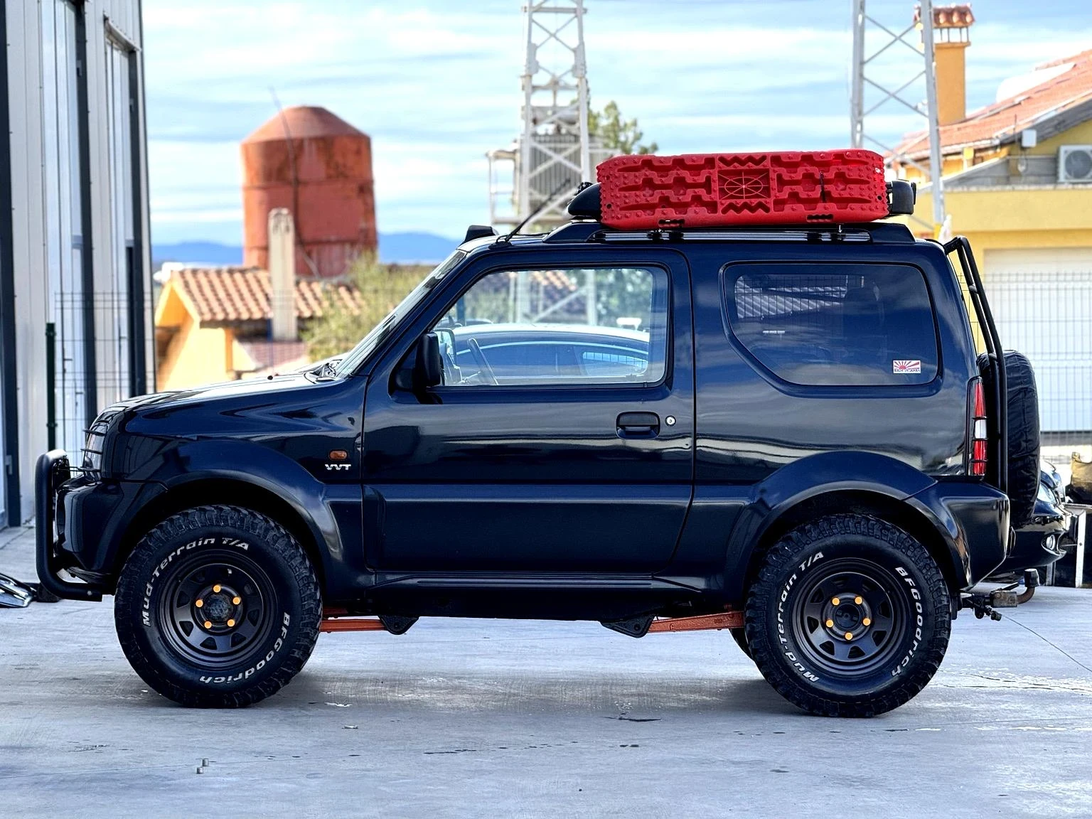 Suzuki Jimny 1.3 VVT* 100 000 км* CarPlay* Климатик* Повдигнат, снимка 8 - Автомобили и джипове - 54041899