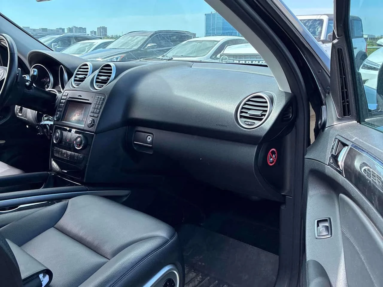 Mercedes-Benz ML 350 * BlueTEC * CARFAX * ПАНО * KEYLESS * ПОДГРЕВИ, снимка 16 - Автомобили и джипове - 54759613