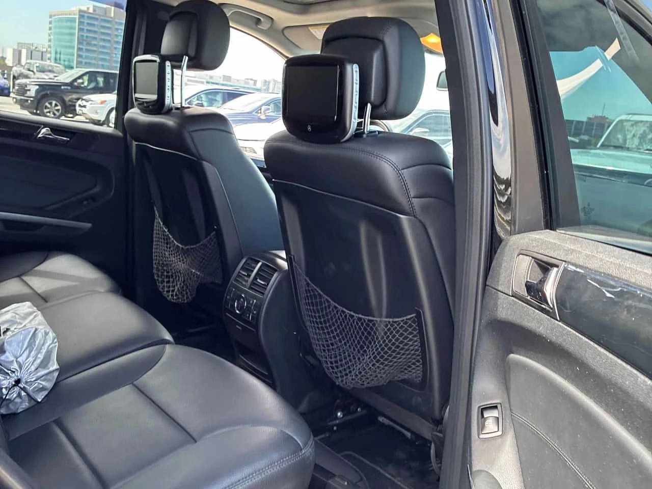 Mercedes-Benz ML 350 * BlueTEC * CARFAX * ПАНО * KEYLESS * ПОДГРЕВИ, снимка 14 - Автомобили и джипове - 54759613