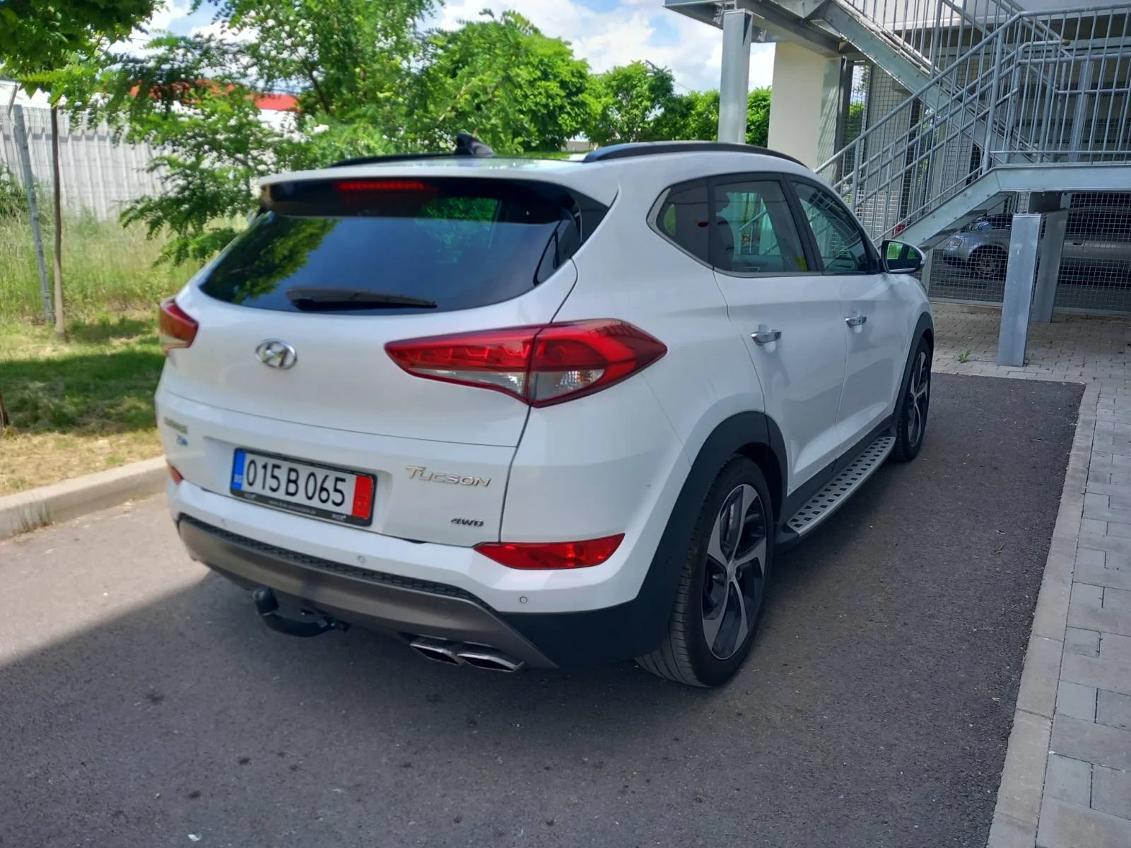 Hyundai Tucson !!!1.6i benzin !!! Avtomat!!! 4x4!!! Full!!!, снимка 4 - Автомобили и джипове - 54824188