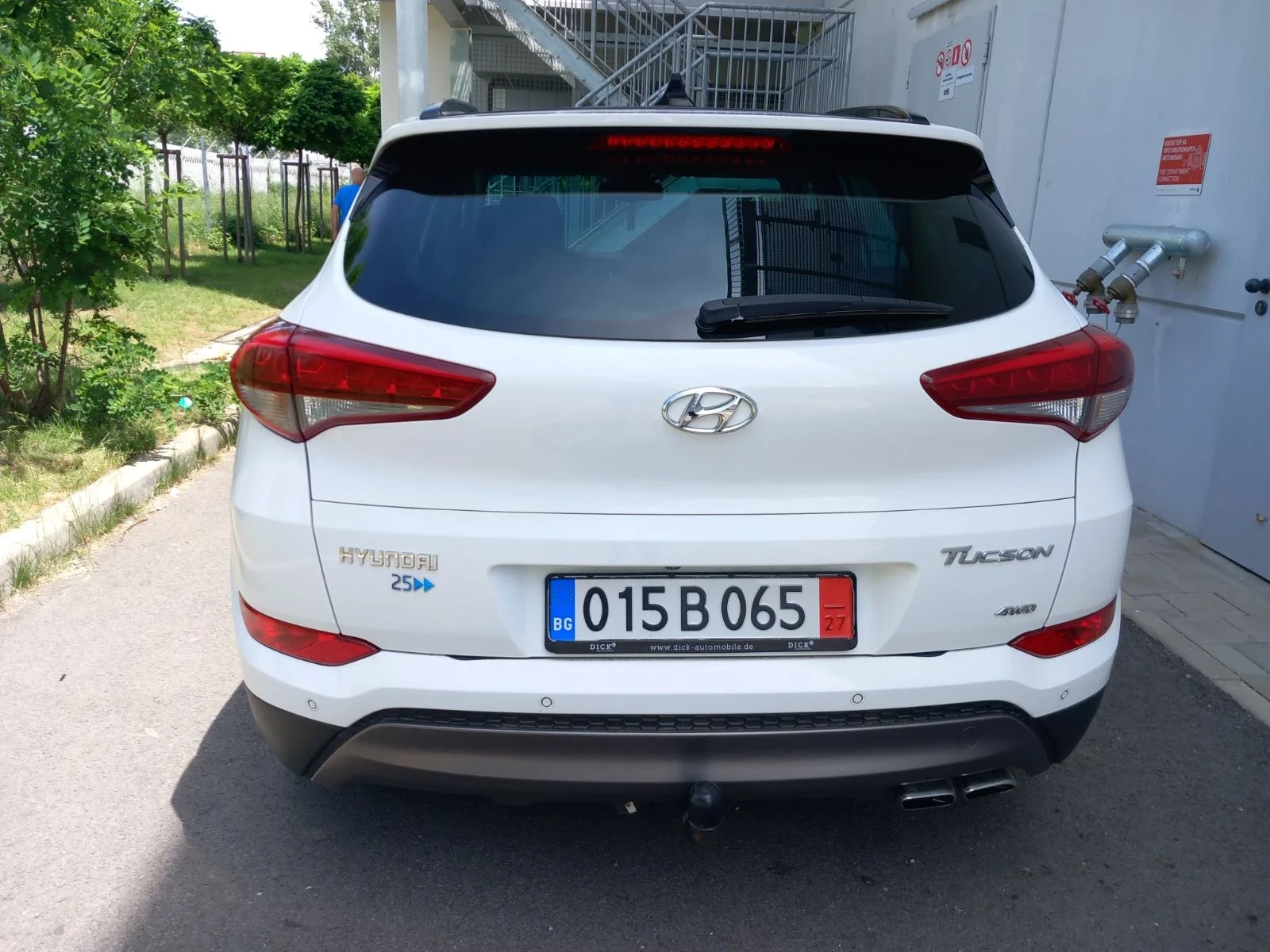 Hyundai Tucson !!!1.6i benzin !!! Avtomat!!! 4x4!!! Full!!!, снимка 6 - Автомобили и джипове - 54824188