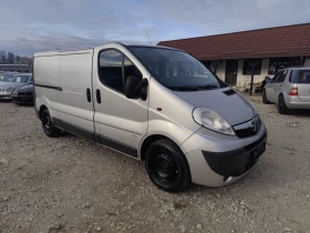 Opel Vivaro 2.0 дизел.Климатик, снимка 3