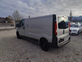 Opel Vivaro 2.0 дизел.Климатик, снимка 8