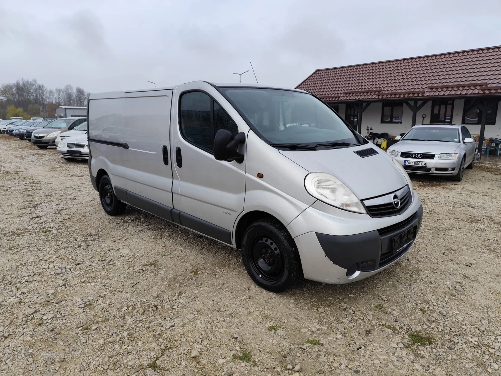 Opel Vivaro 2.0 дизел.Климатик - изображение 3