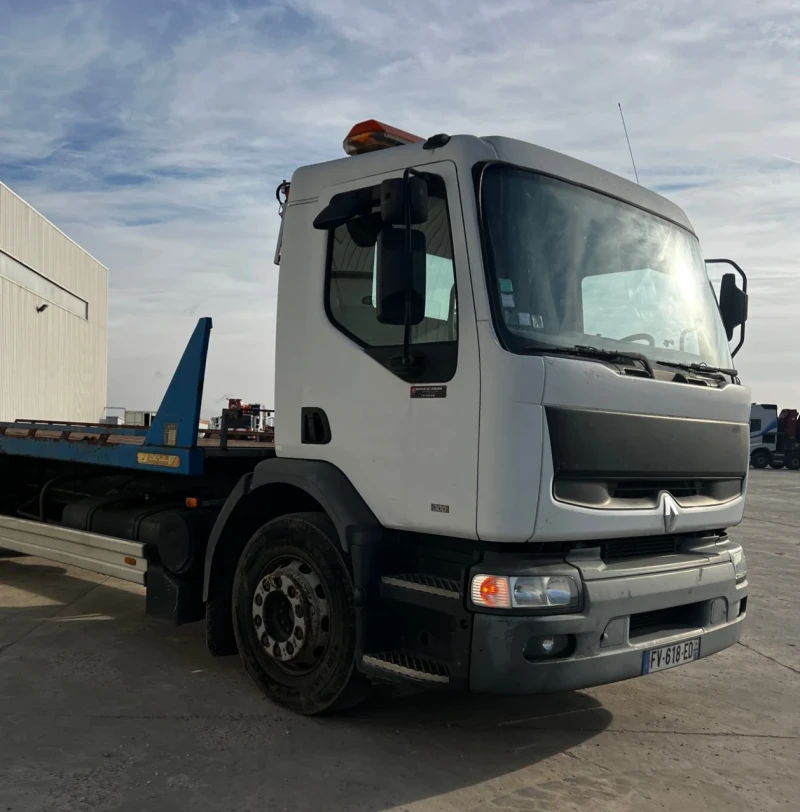 Renault Premium Пътна помощ падаща платформа , снимка 3 - Камиони - 48271749