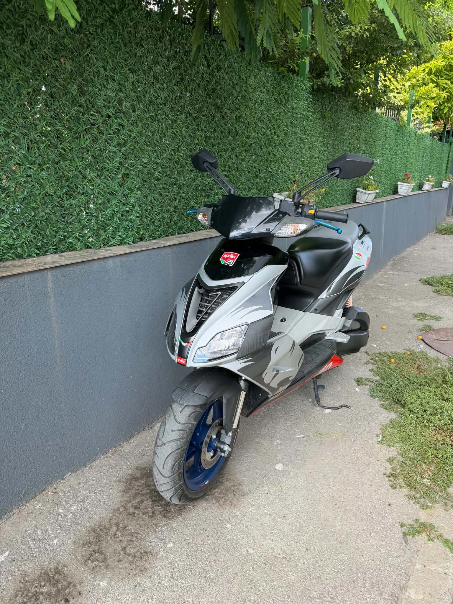 Aprilia Sx
