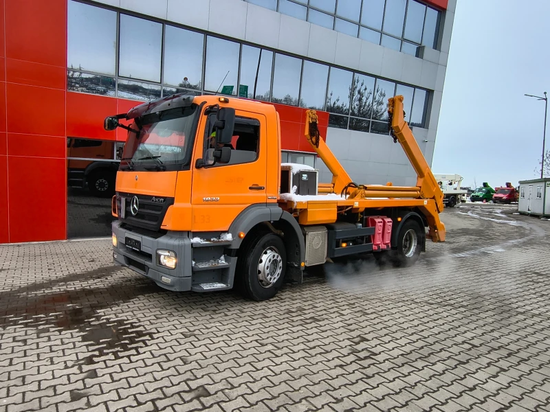 Други специализирани машини Mercedes Benz Контейнеровоз