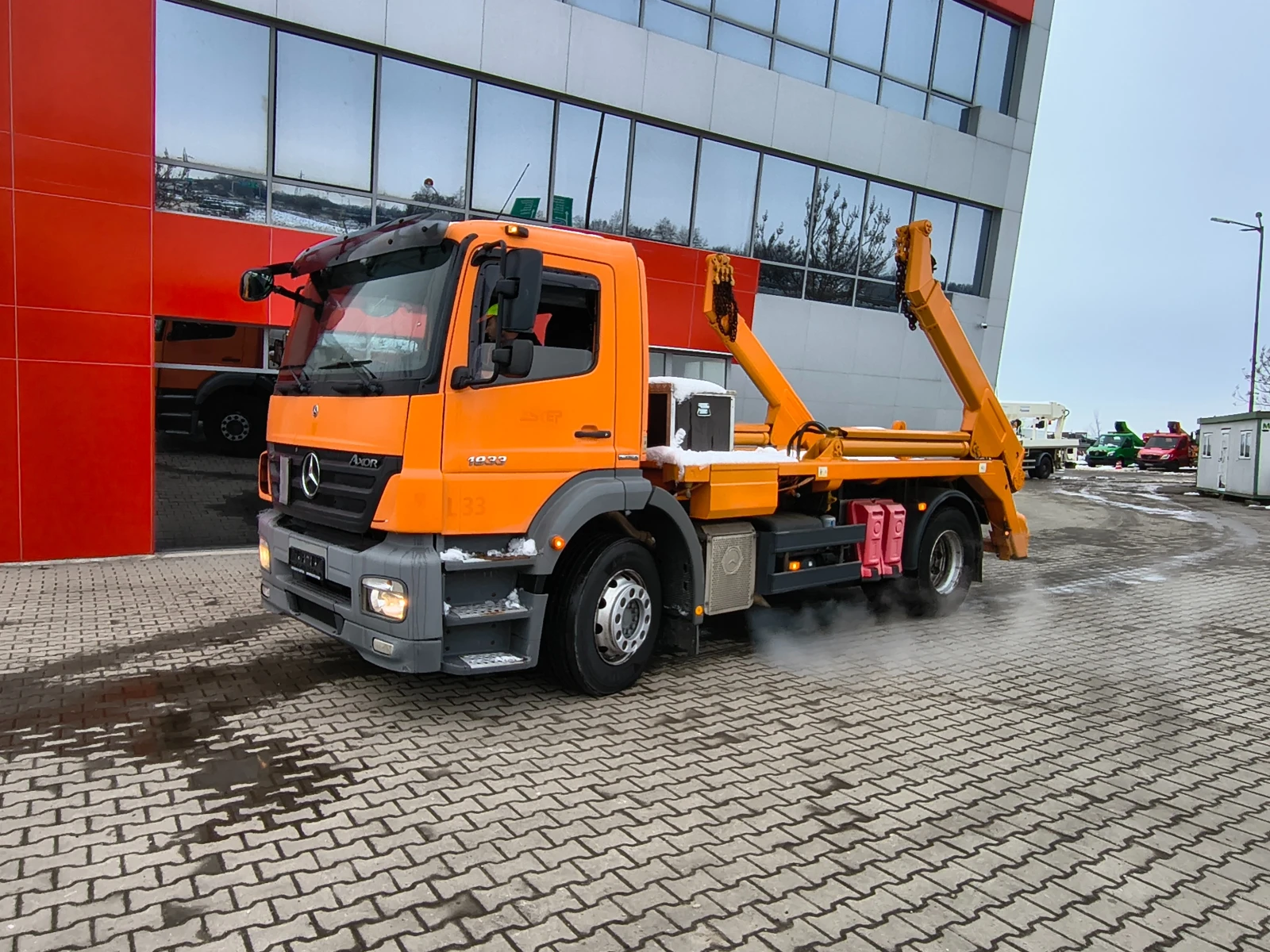 Други специализирани машини Mercedes Benz Контейнеровоз