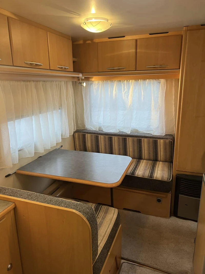 Каравана Adria Altea 432 PX, снимка 3 - Каравани и кемпери - 52926937