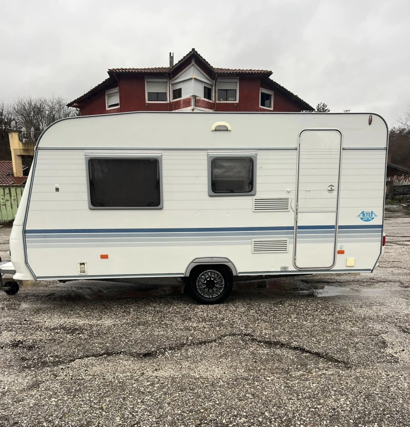 Каравана Adria Altea 432 PX, снимка 10 - Каравани и кемпери - 52926937