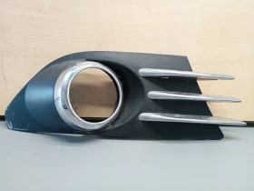 решетка десен халоген Пежо 5008 1.6т