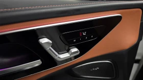 Mercedes-Benz C 300 63 AMG OPTIC* 2 КЛЮЧА* PANO* HUD* KEYLESS* КРАЙНА , снимка 11