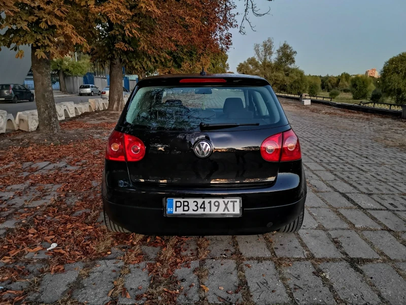 VW Golf  5  2006г  6 ск. , снимка 4 - Автомобили и джипове - 47653895