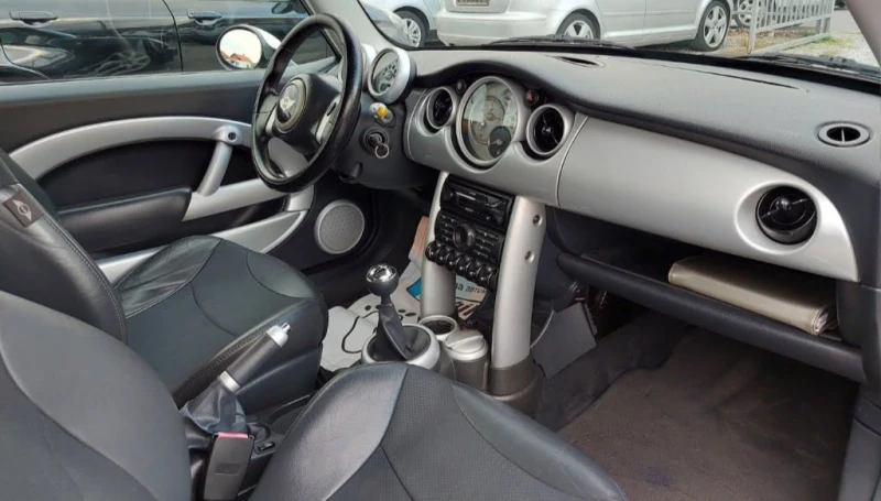 Mini Cooper 1.6 116 к.с, снимка 14 - Автомобили и джипове - 48362625