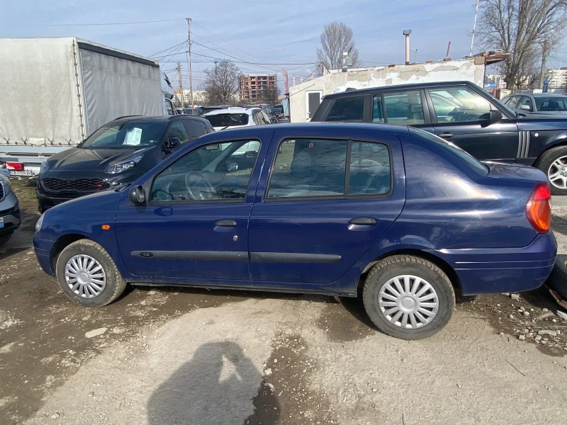 Renault Clio Седан, снимка 3 - Автомобили и джипове - 49288735