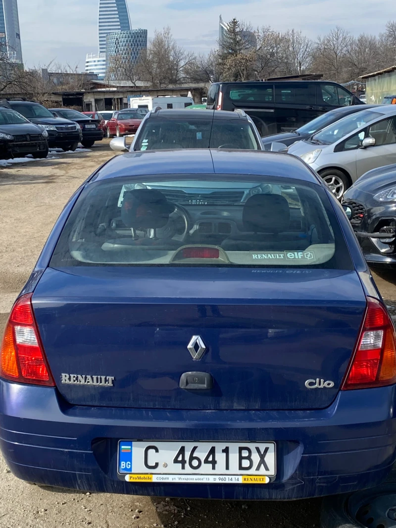 Renault Clio Седан, снимка 2 - Автомобили и джипове - 49288735