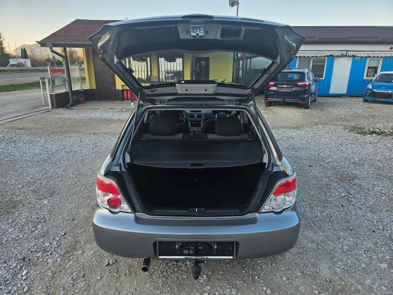 Subaru Impreza 1.5 БЕНЗИН 4WD ! ! РЕАЛНИ КИЛОМЕТРИ ! ! КЛИМАТИК, снимка 14 - Автомобили и джипове - 49675506