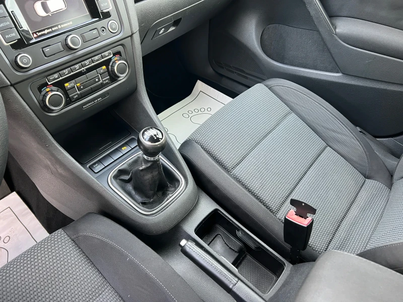 VW Golf 1.6TDI 105к.с. Парктроник/ Навигация/Euro5A/Италия, снимка 16 - Автомобили и джипове - 49763469