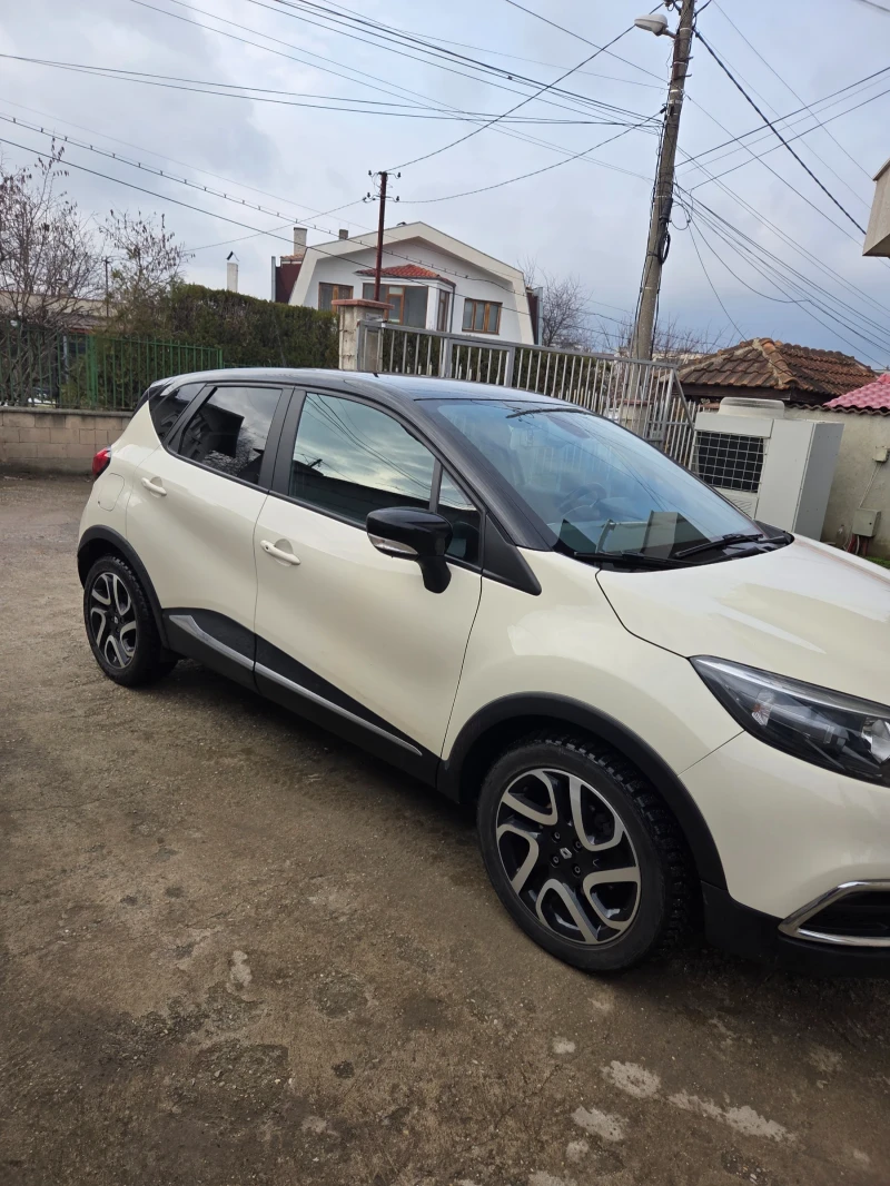 Renault Captur, снимка 8 - Автомобили и джипове - 52385256