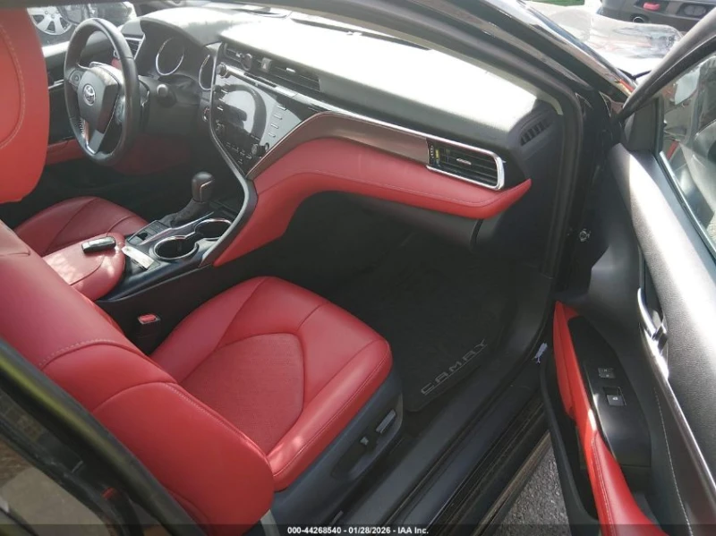 Toyota Camry 3.5l Xse V6, снимка 5 - Автомобили и джипове - 53597919