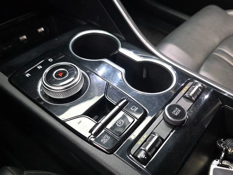 Kia K5 2.0 Automatic, снимка 10 - Автомобили и джипове - 55585902