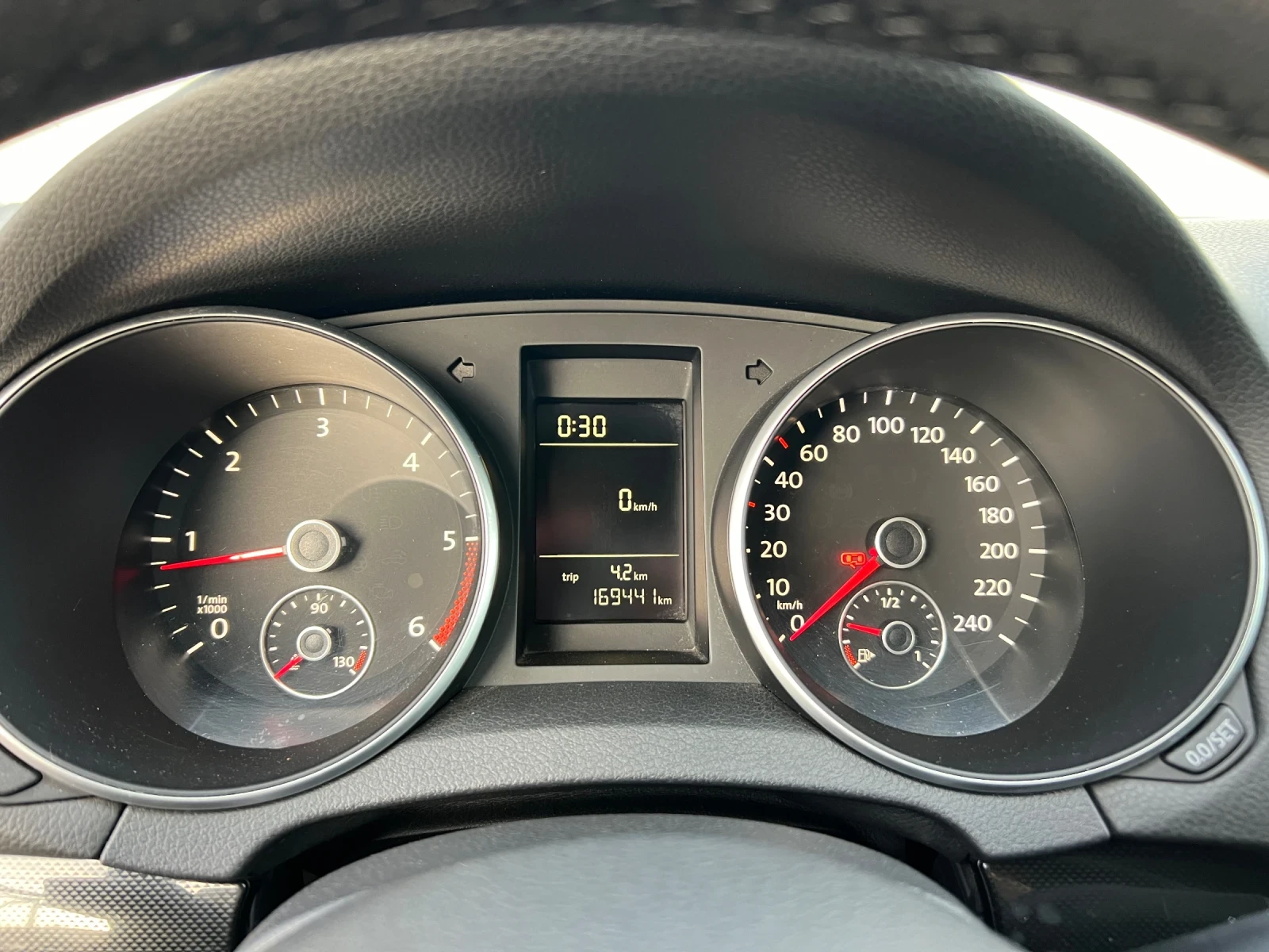 VW Golf 1.6TDI 105.. / /Euro5A/ | Mobile.bg   14