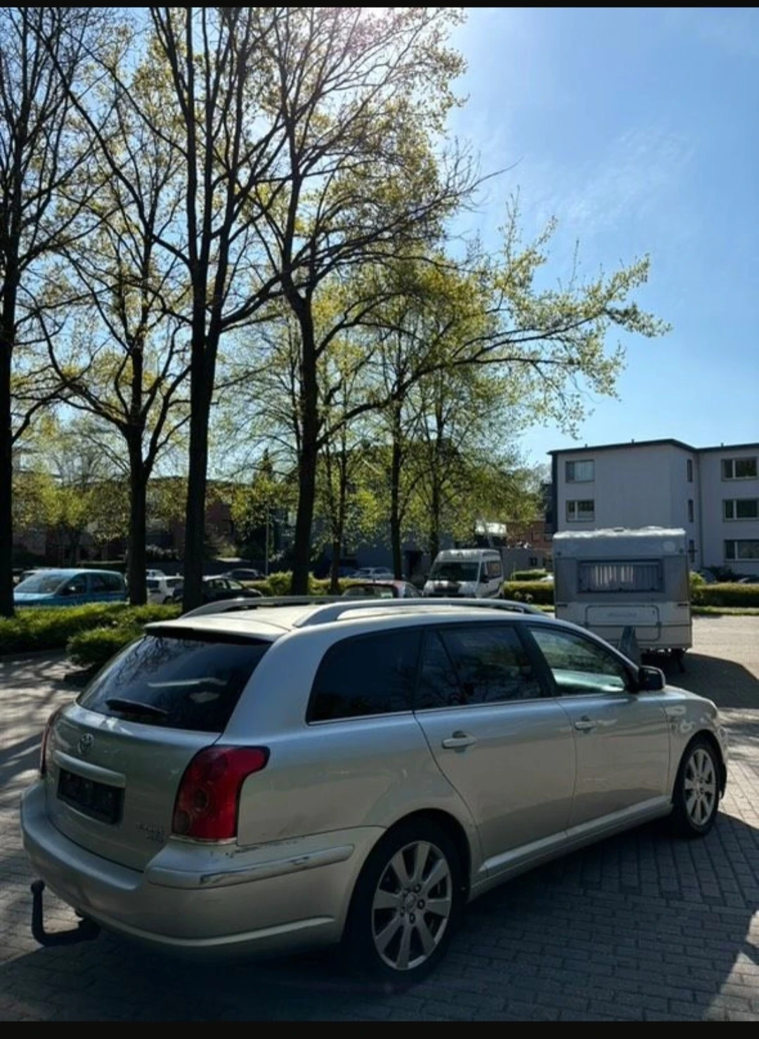 Toyota Avensis  - изображение 3
