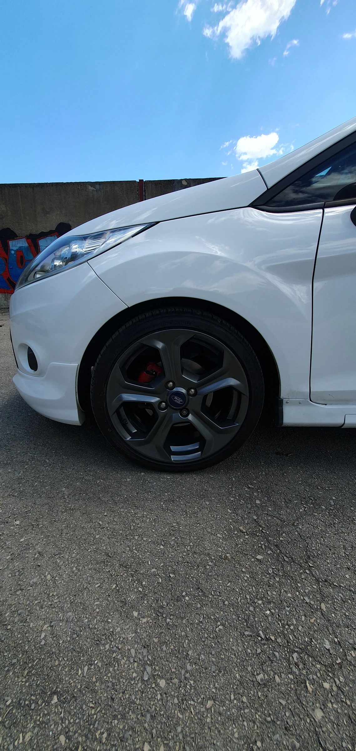 Ford Fiesta  - изображение 6