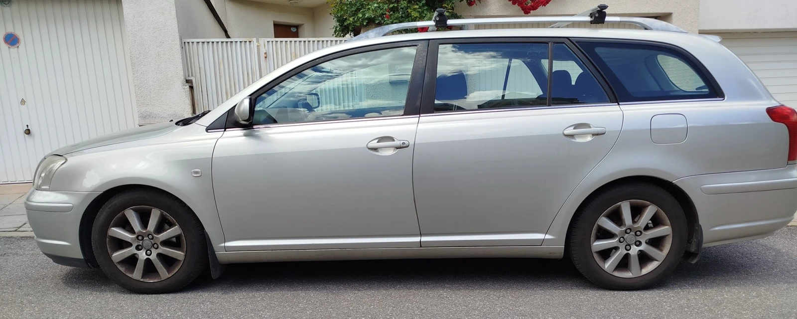 Toyota Avensis T250 - изображение 3