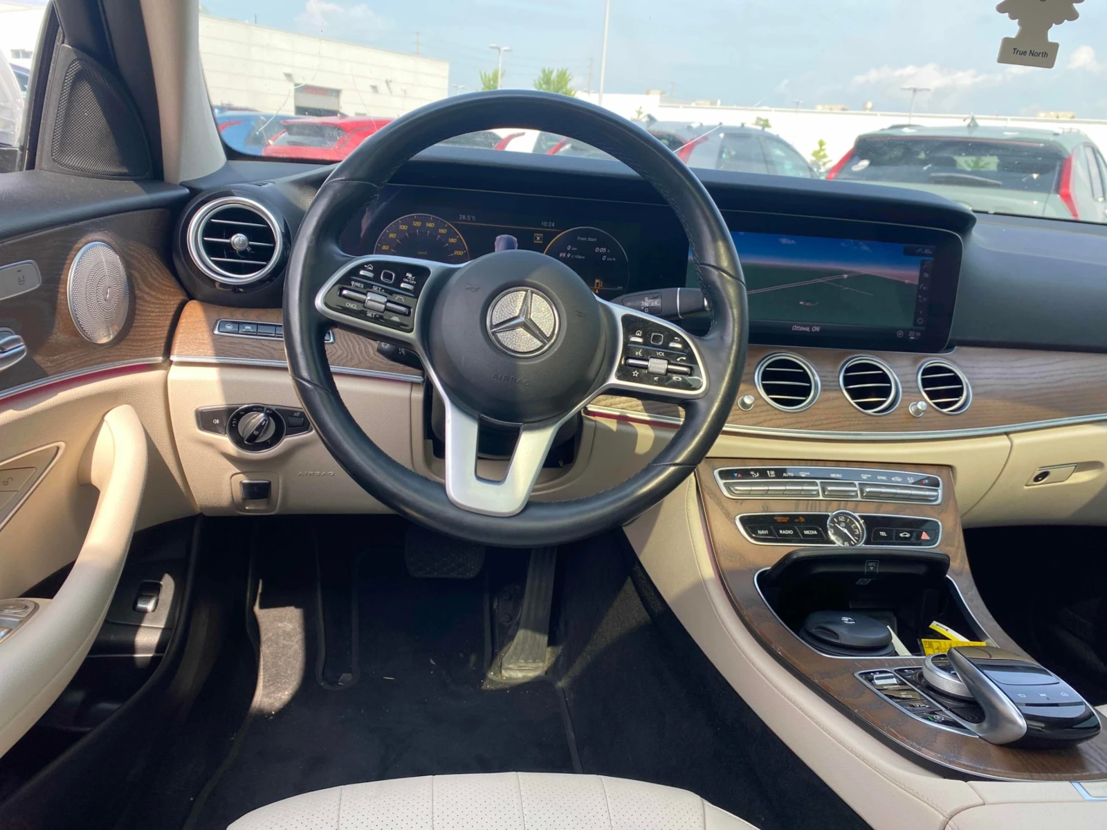 Mercedes-Benz E 350 AMG* BURMESTER* 4MATIC - изображение 4