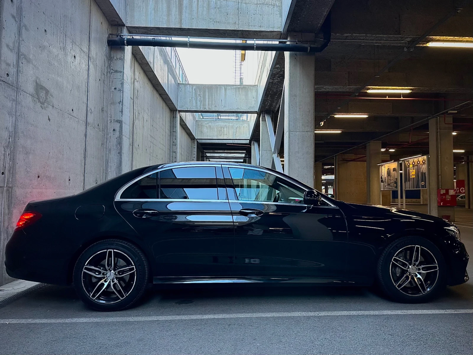 Mercedes-Benz E 350 AMG/9G/DIGITAL/BURMESTER - изображение 5