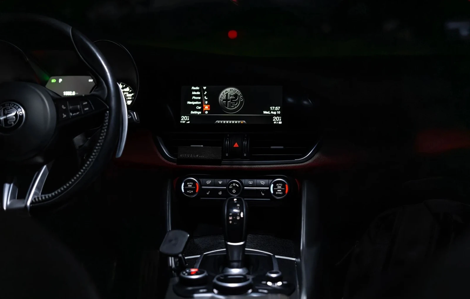 Alfa Romeo Giulia 2.9 Turbo RWD Quadrifoglio - изображение 5