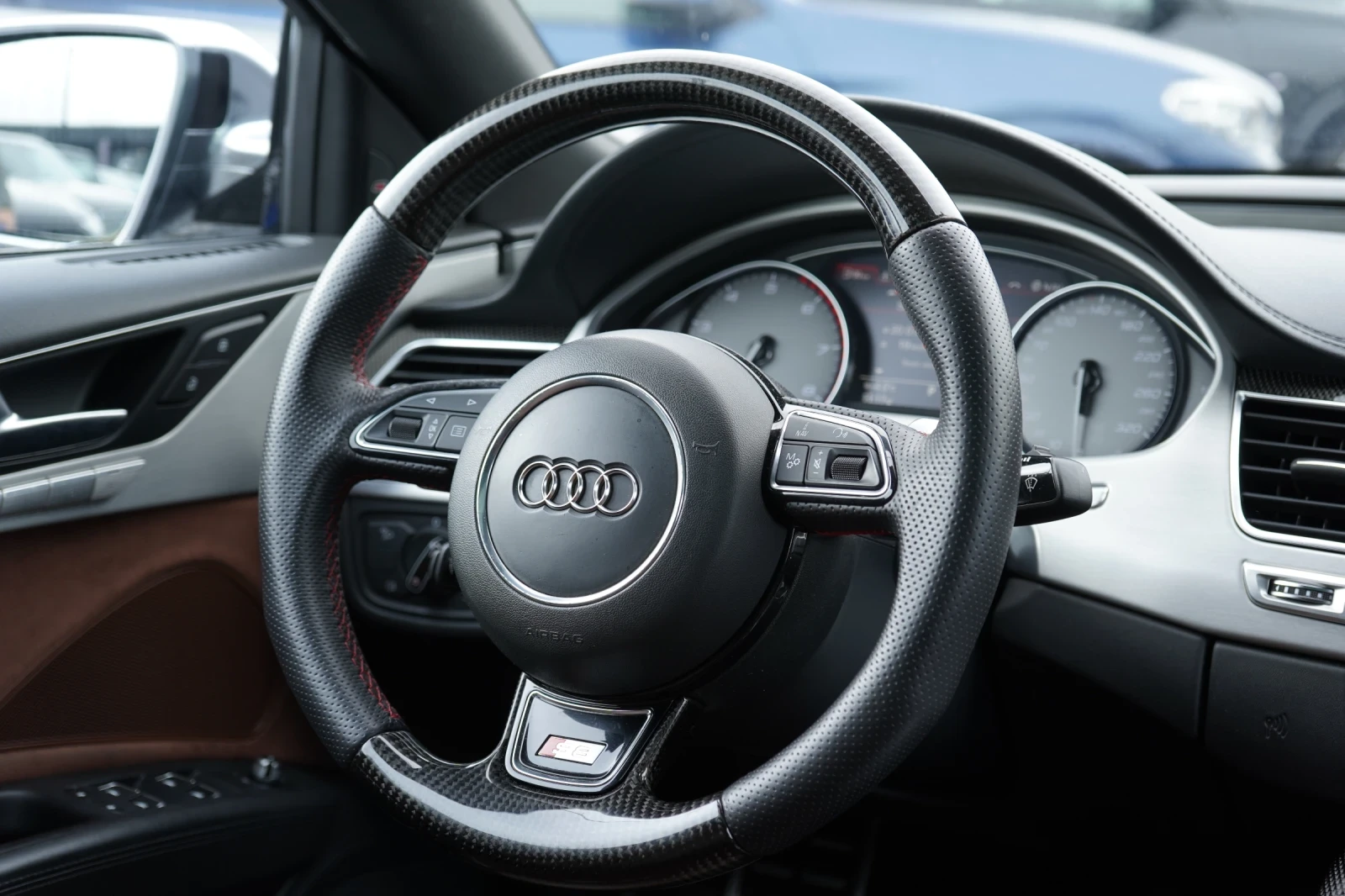 Audi S8 * 4.0T* DISTR* 360* CARBON* * *  | Mobile.bg   12