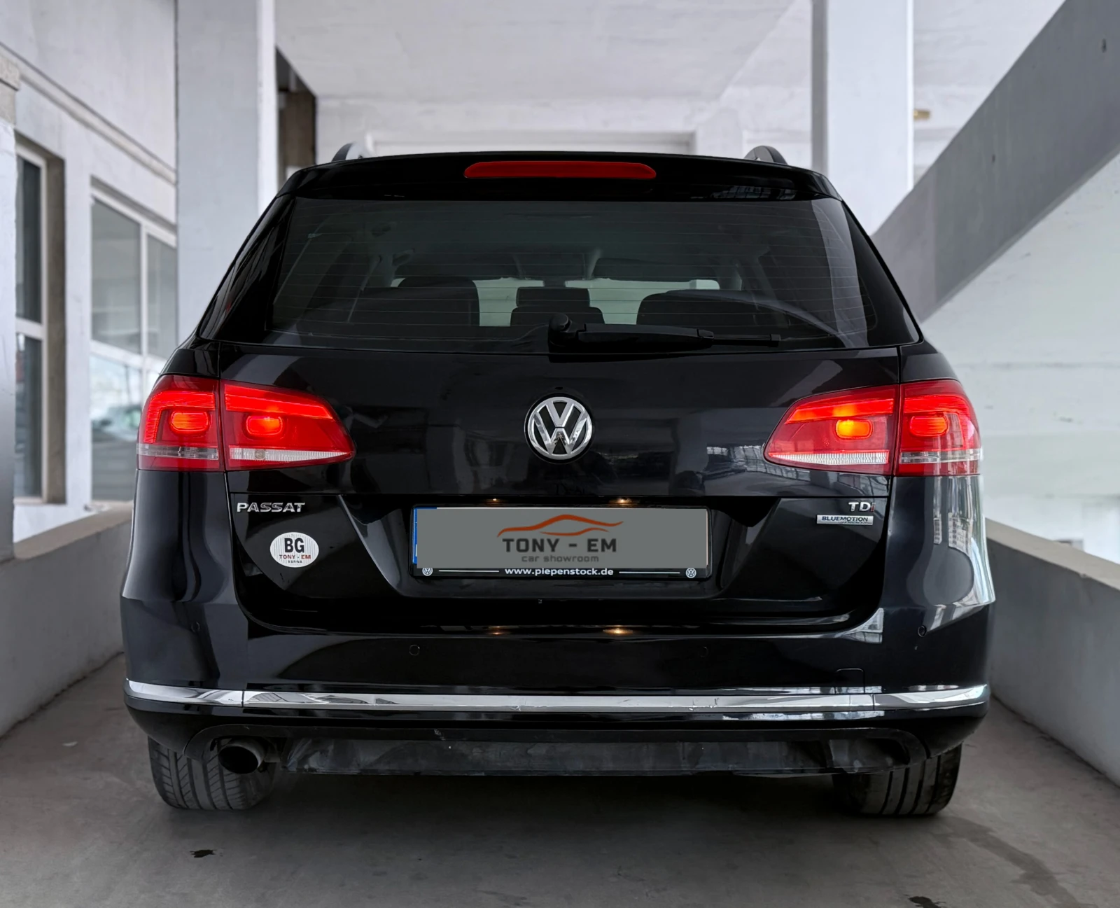 VW Passat 1.6 TDI 6 Ск. - изображение 6