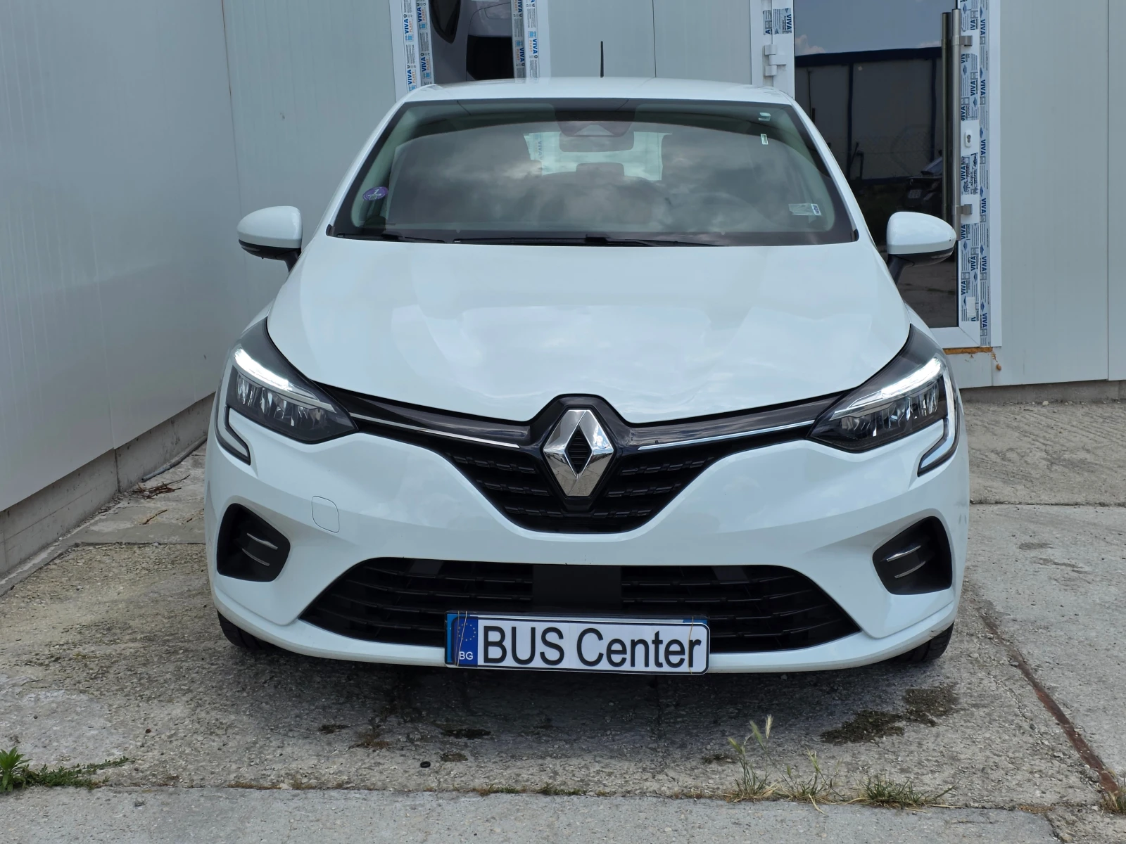 Renault Clio E-Tech hybride 140.Лизинг, снимка 2 - Автомобили и джипове - 53527605