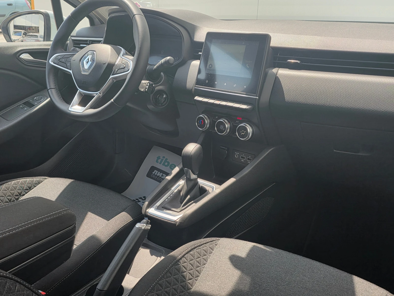 Renault Clio E-Tech hybride 140.Лизинг, снимка 13 - Автомобили и джипове - 53527605